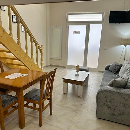 Troy Aparthotel Драч Екстериор снимка
