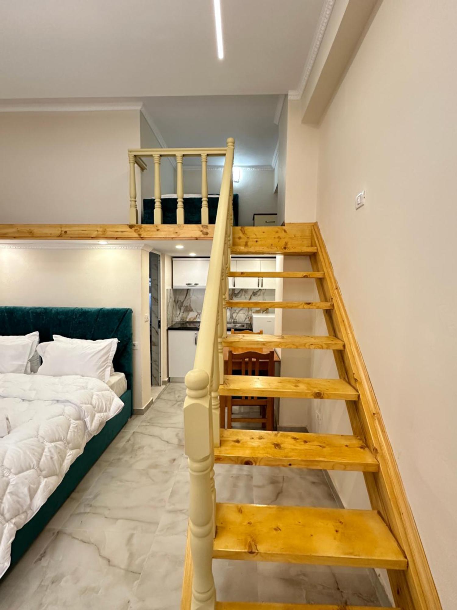 Troy Aparthotel Драч Екстериор снимка