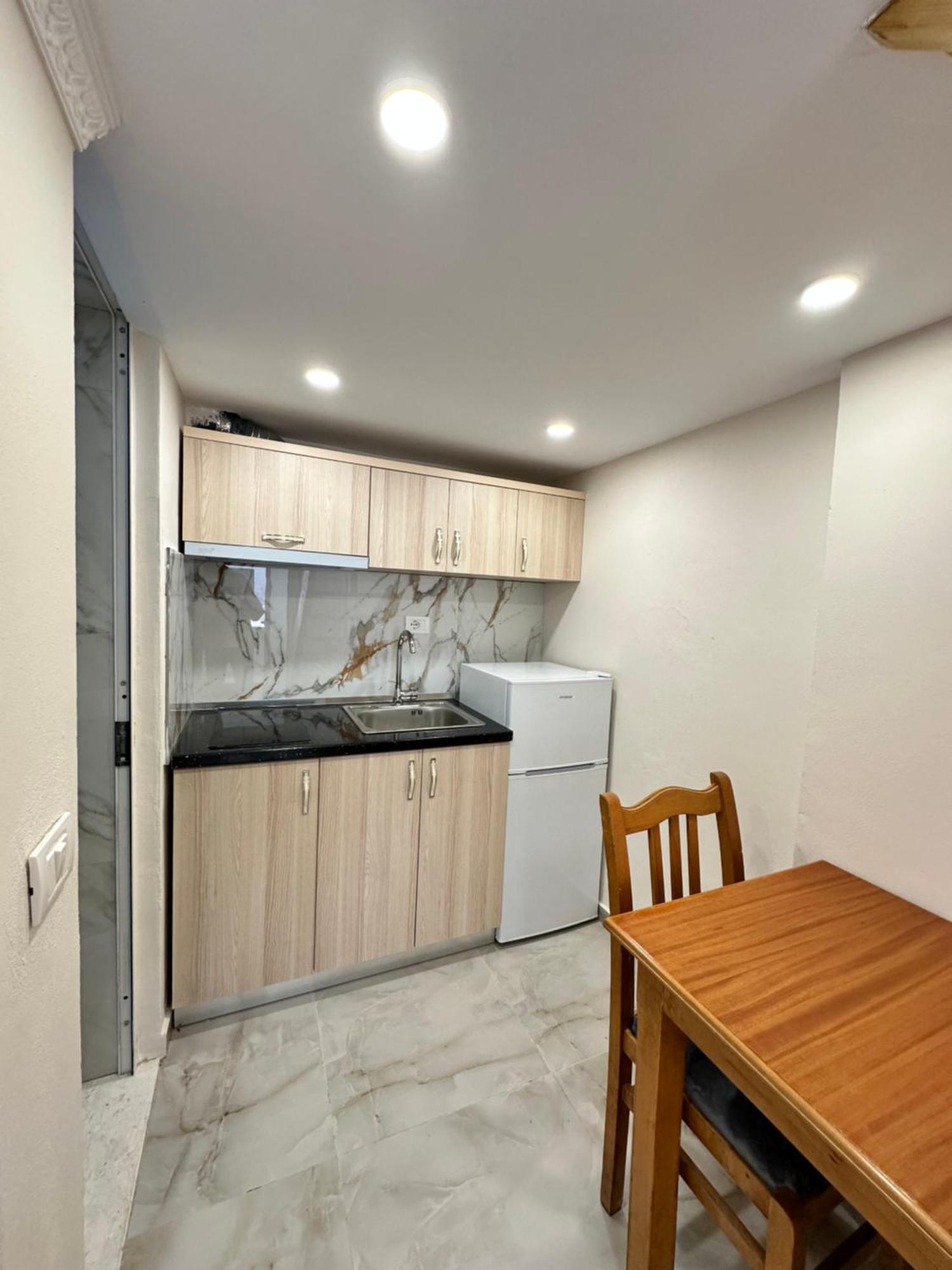 Troy Aparthotel Драч Екстериор снимка