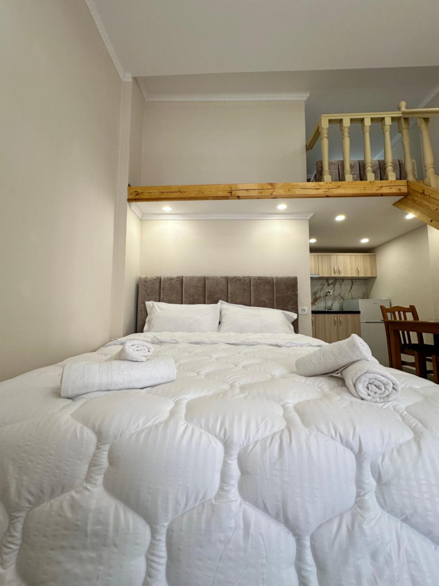 Troy Aparthotel Драч Екстериор снимка