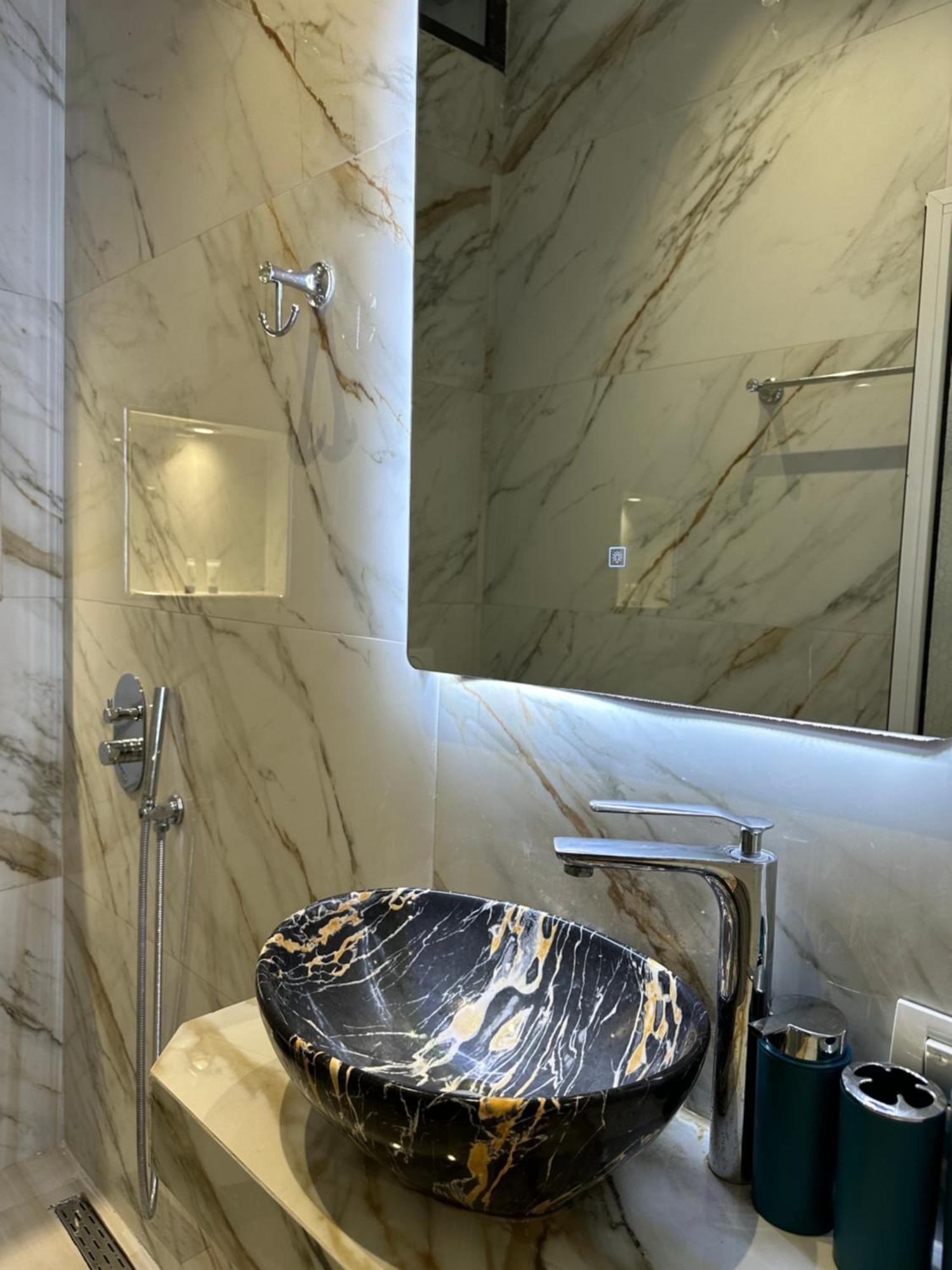 Troy Aparthotel Драч Екстериор снимка