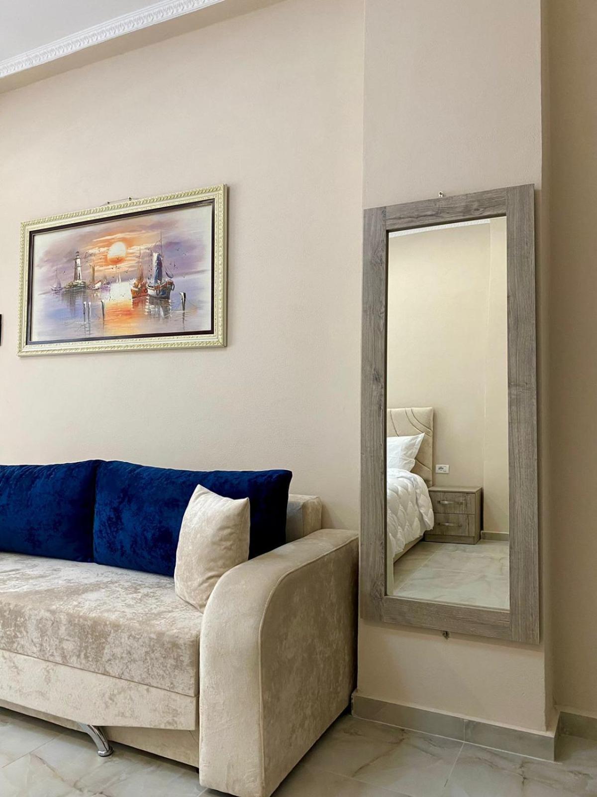 Troy Aparthotel Драч Екстериор снимка
