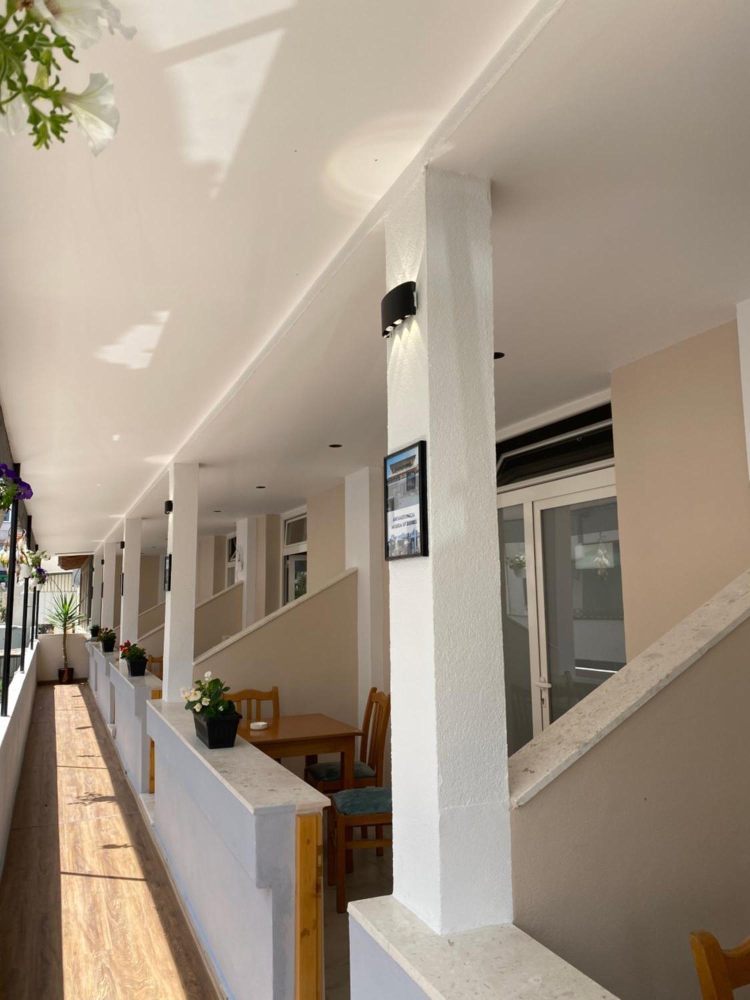 Troy Aparthotel Драч Екстериор снимка