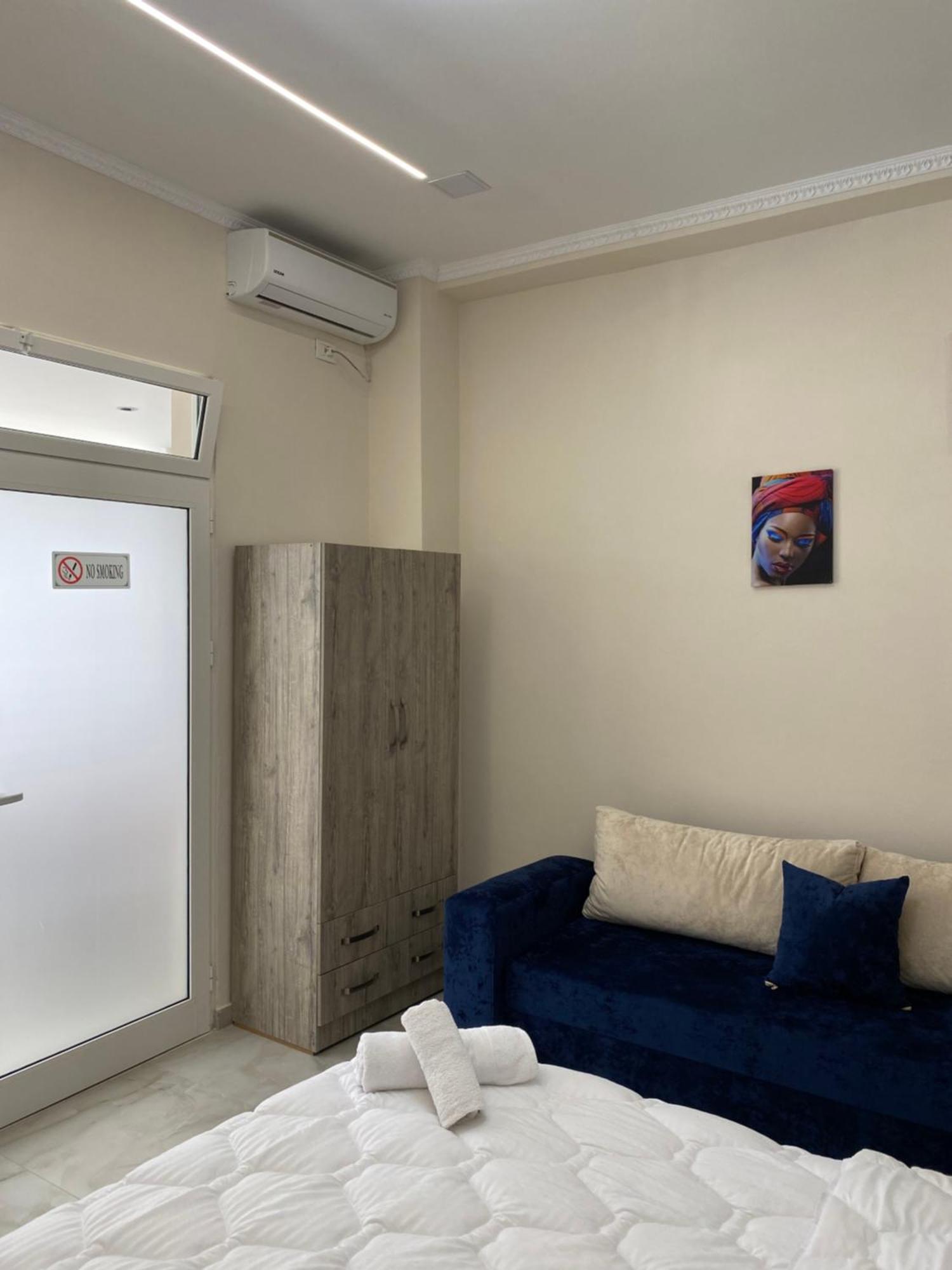 Troy Aparthotel Драч Екстериор снимка