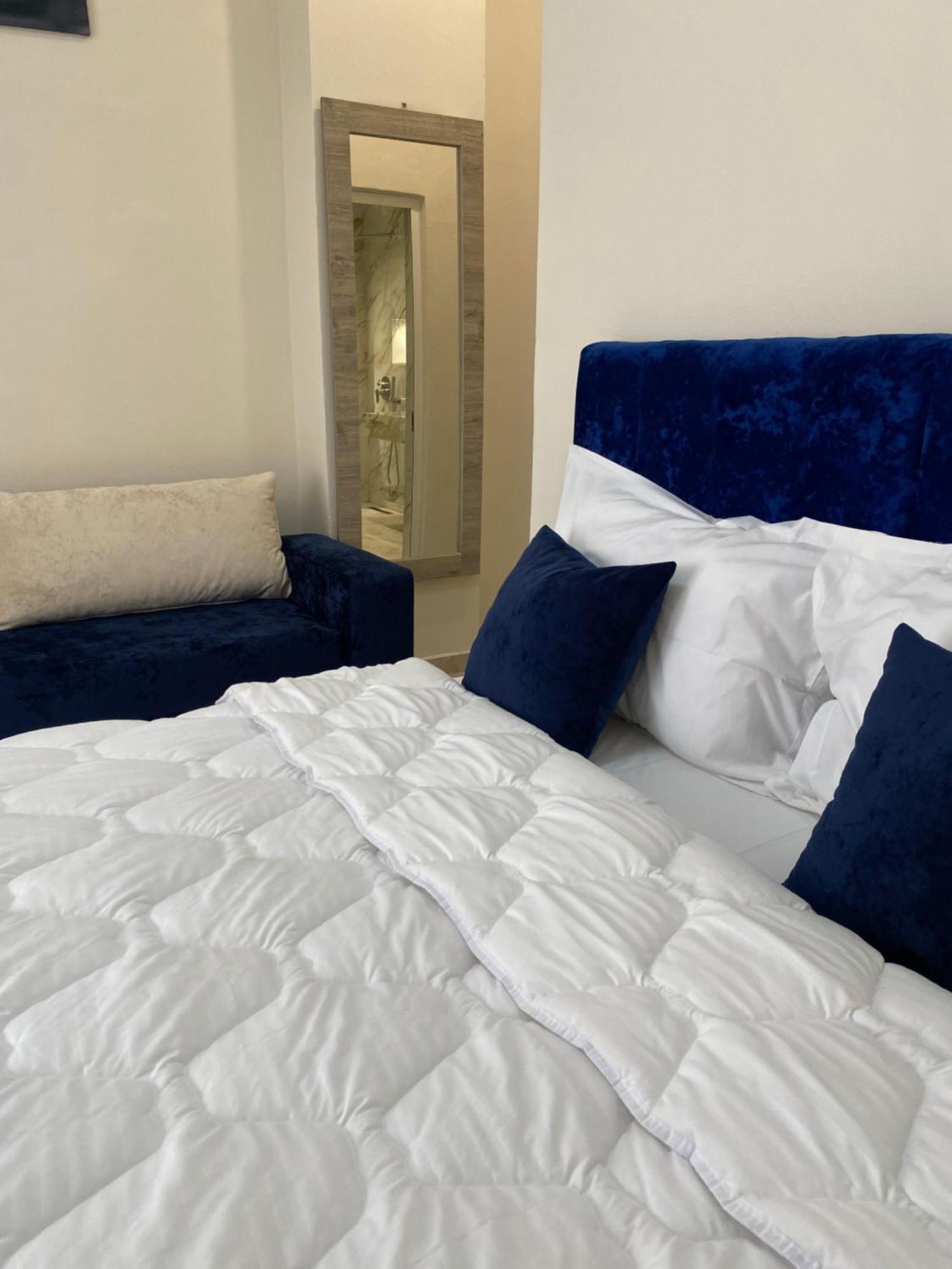 Troy Aparthotel Драч Екстериор снимка